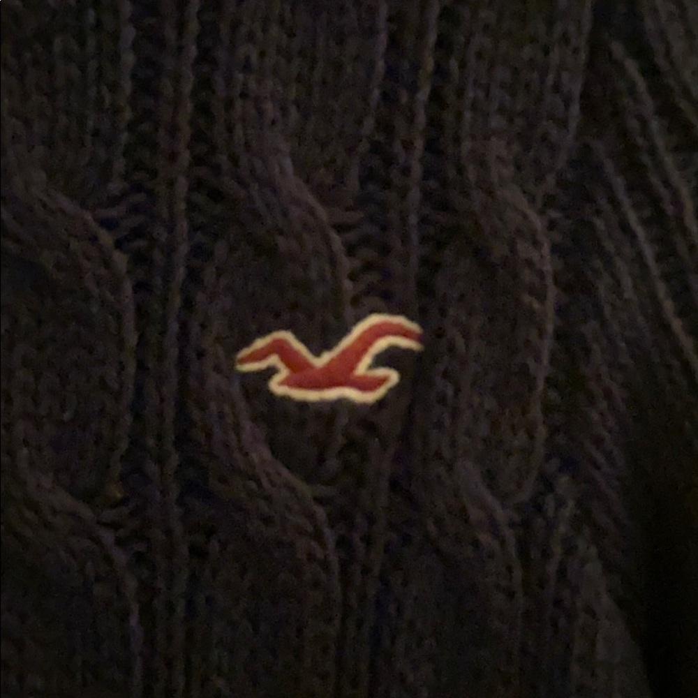 Hollister 3/4 knit sweater - Picture 3 of 3